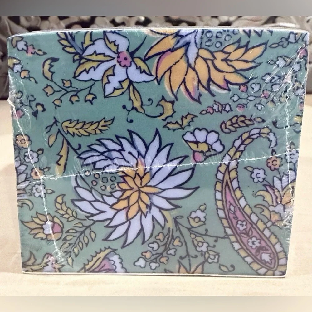Vera Bradley Notecube in Gemstone Paisley NWT